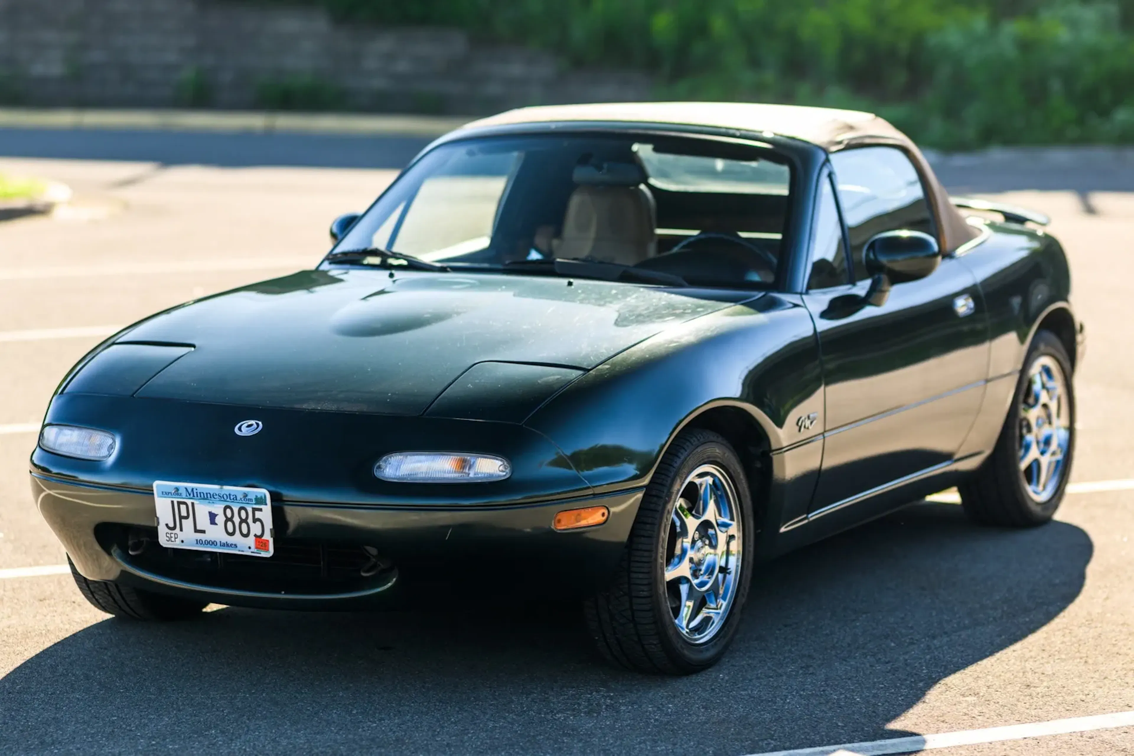 1993 Mazda MX-5 Miata VIN JM1NA3515P1408150 | Hagerty Valuation Tools®